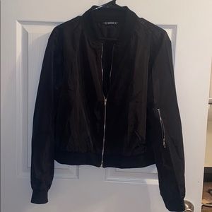 CROPPED BOMBER JACKET